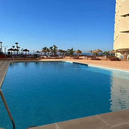 Apartment Front De Piscine
